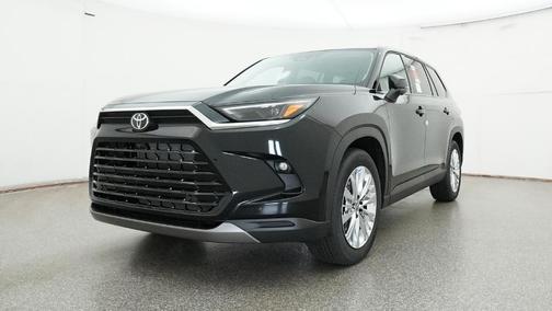 Black 2026 Toyota Grand Highlander Platinum