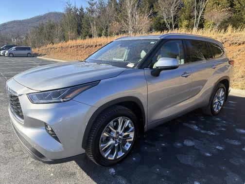 2023 Toyota Highlander Hybrid Limited