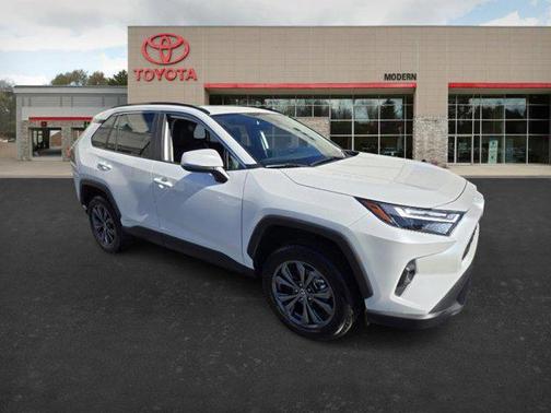 2025 Toyota RAV4 Hybrid XLE Premium