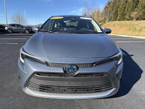 2024 Toyota Corolla Hybrid XLE