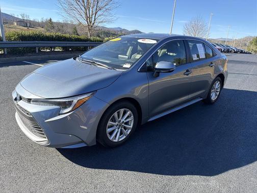 2024 Toyota Corolla Hybrid XLE