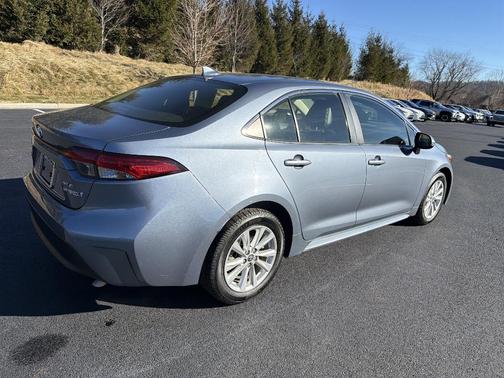 2024 Toyota Corolla Hybrid XLE