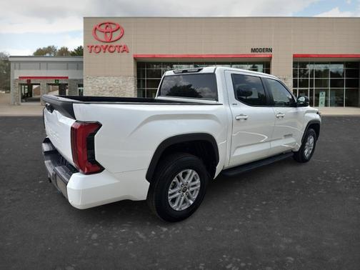 White 2024 Toyota Tundra SR5