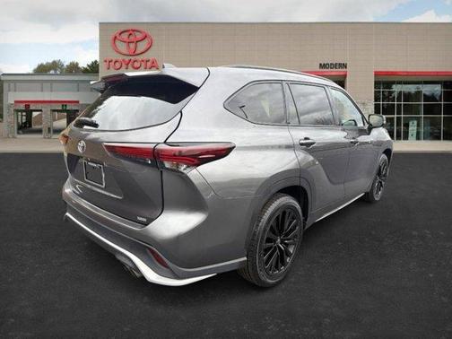 2024 Toyota Highlander XSE