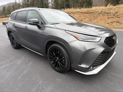 2024 Toyota Highlander XSE