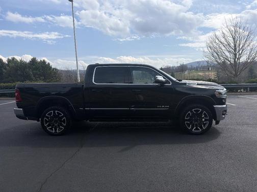 2025 RAM 1500 Limited