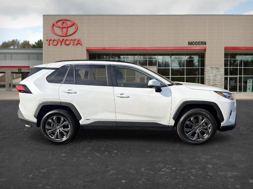 2023 Toyota RAV4 Hybrid XLE Premium