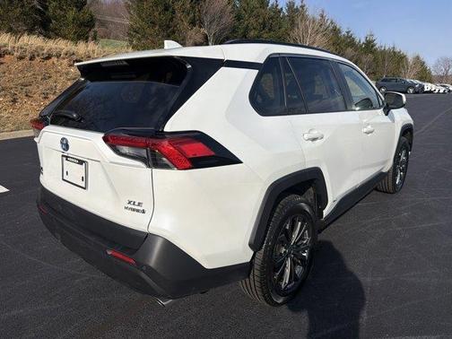 2023 Toyota RAV4 Hybrid XLE Premium
