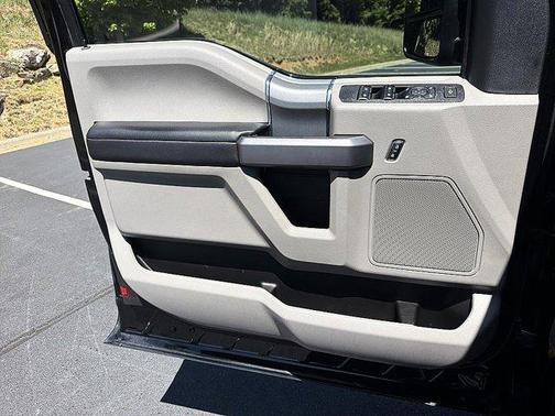 Black 2022 Ford F-350 XLT