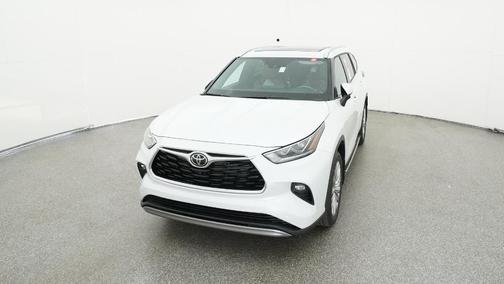 2026 Toyota Highlander Hybrid Platinum