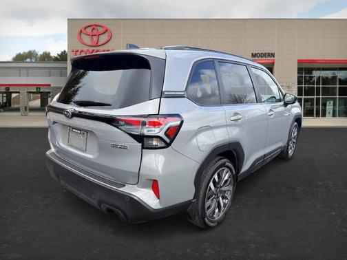 2025 Subaru Forester Hybrid Touring