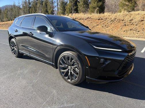 2025 Toyota Crown Signia LIMITED