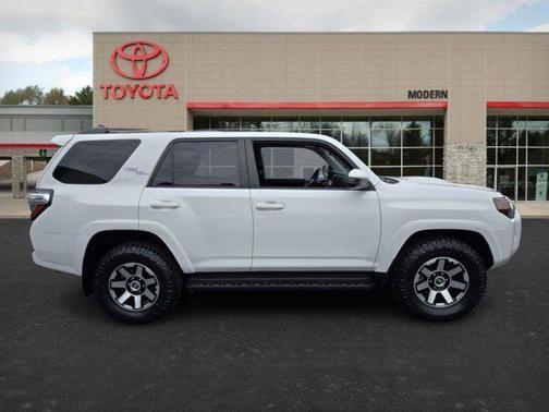 2023 Toyota 4Runner TRD Off Road