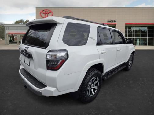 2023 Toyota 4Runner TRD Off Road