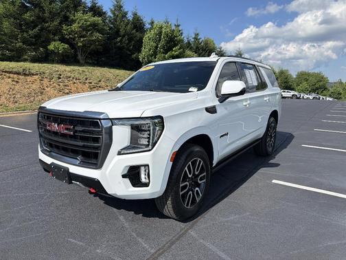 White 2021 GMC Yukon AT4