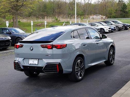 2025 BMW X2 xDrive28i