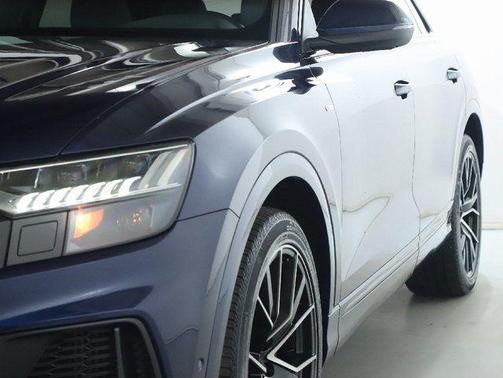 2020 Audi Q8 55 Premium Plus