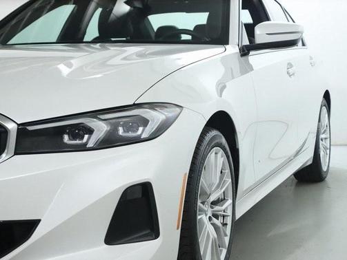 2023 BMW 330 i xDrive