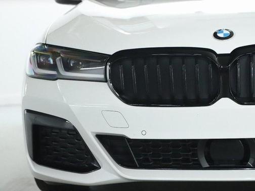 2022 BMW 530 i xDrive