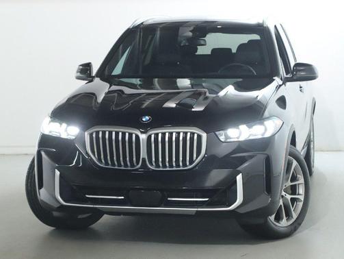 Black Sapphire Metallic 2024 BMW X5 xDrive40i