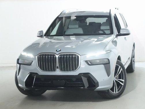 Brooklyn Gray Metallic 2024 BMW X7 xDrive40i
