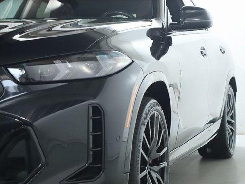 Black Sapphire Metallic 2024 BMW X6 xDrive40i