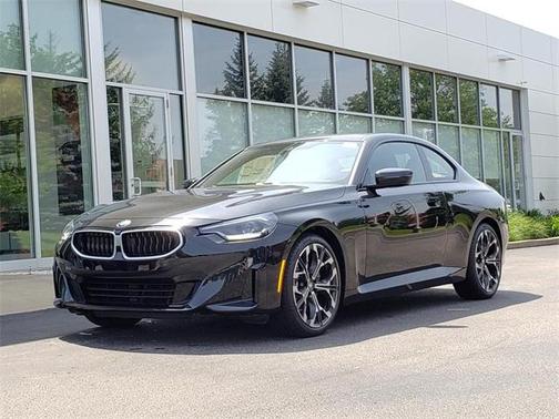 2025 BMW 230 i xDrive