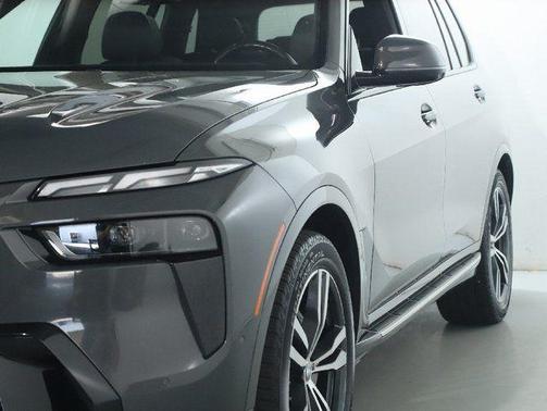 Dravit Gray Metallic 2023 BMW X7 xDrive40i