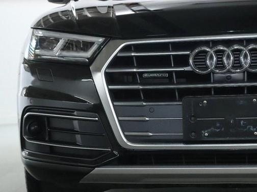 2018 Audi Q5 2.0T Prestige
