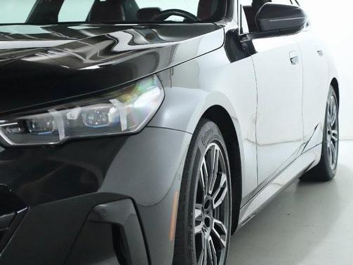 2024 BMW 540 i xDrive