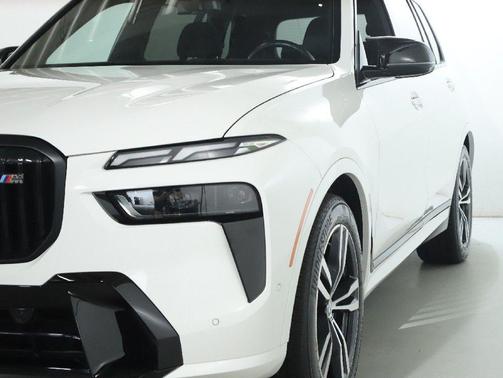 Alpine White 2025 BMW X7 M60i