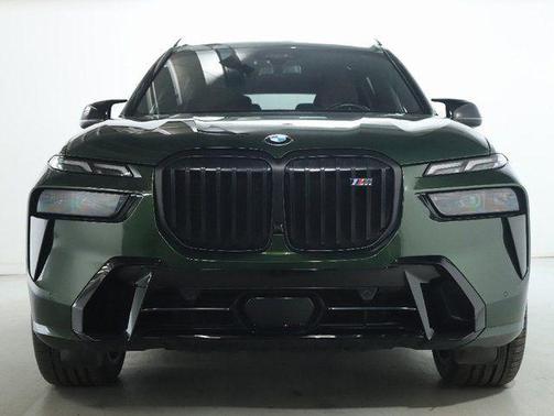 2024 BMW X7 M60i