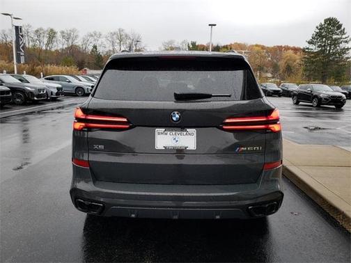 2026 BMW X5 M60i