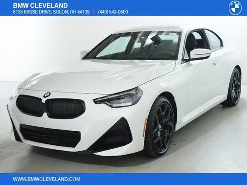 2025 BMW 230 i xDrive