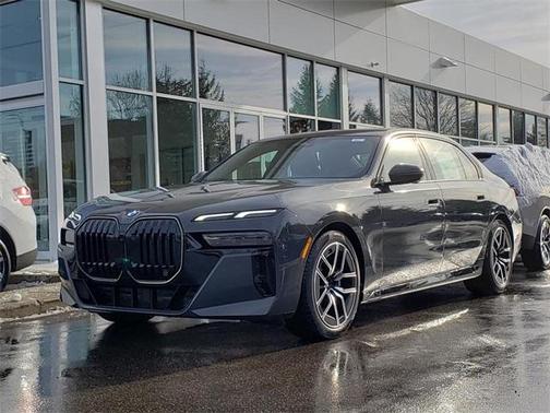 2026 BMW 740 i xDrive