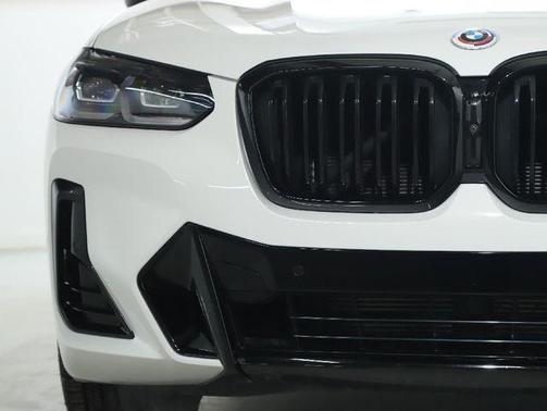 2023 BMW X4 M40i