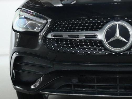 2021 Mercedes-Benz GLA 250 Base 4MATIC