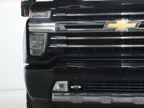 2022 Chevrolet Silverado 2500 High Country