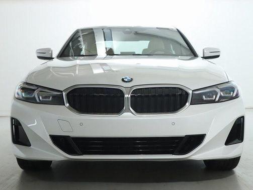 2025 BMW 330 i xDrive