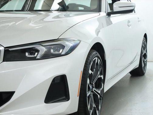 2025 BMW 330 i xDrive