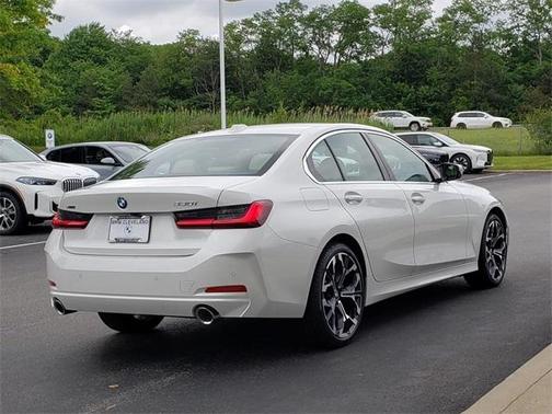 2025 BMW 330 i xDrive