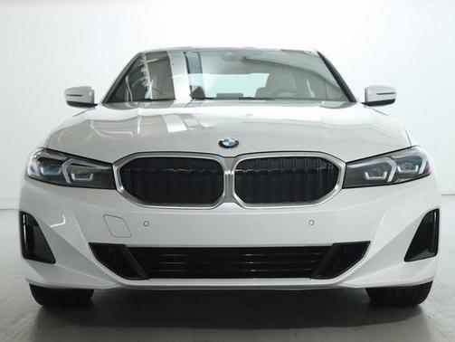 2025 BMW 330 i xDrive