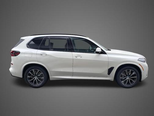 Mineral White Metallic 2026 BMW X5 PHEV xDrive50e