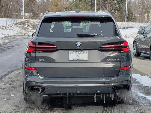 2026 BMW X5 M60i