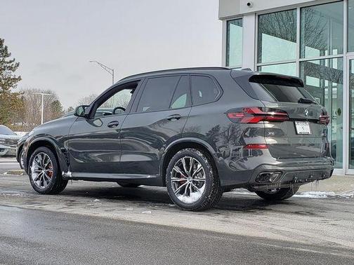 2026 BMW X5 M60i