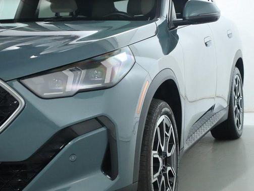 2025 BMW X2 xDrive28i