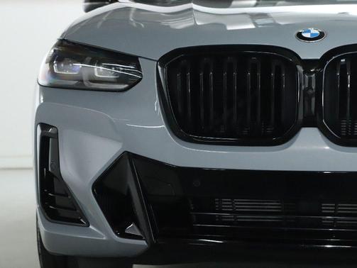 Brooklyn Gray Metallic 2024 BMW X4 M40i