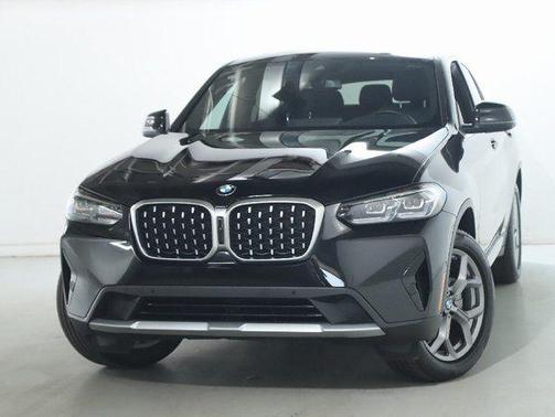Black Sapphire Metallic 2025 BMW X4 xDrive30i