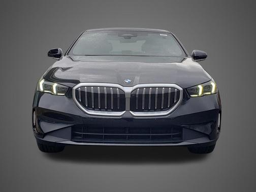 Black Sapphire Metallic 2026 BMW 540 i xDrive