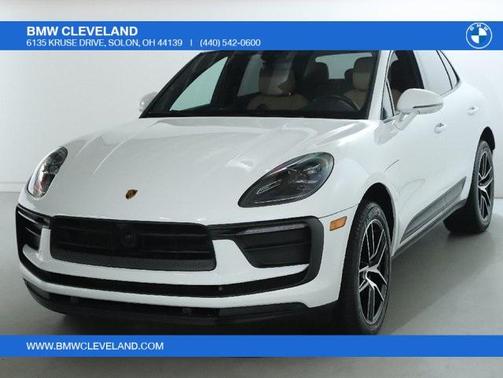 2023 Porsche Macan Base